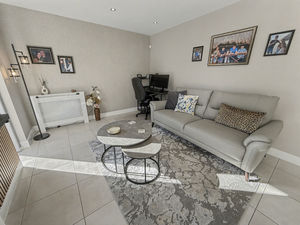 Photo 6- click for photo gallery